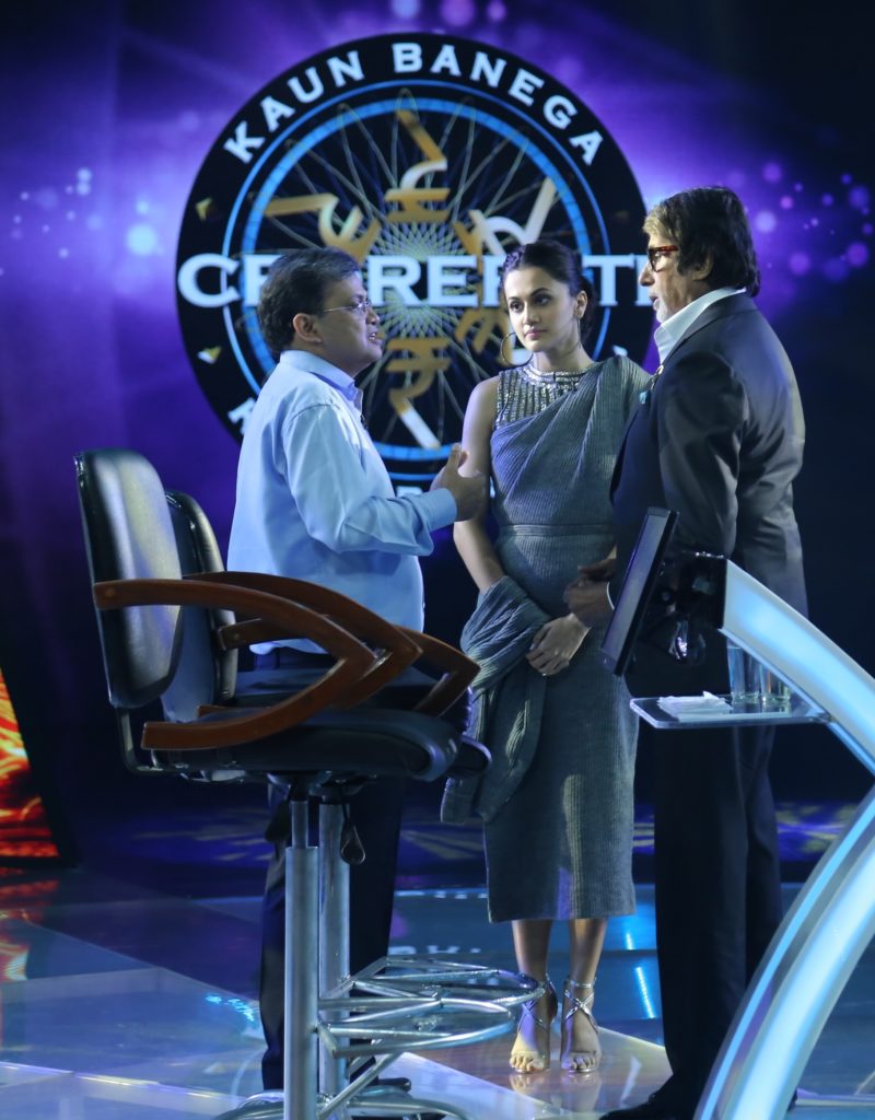 Dr. Subroto Das and Taapsee Pannu in Kaun Banega Crorepati 9 - 4