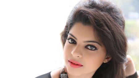 I trust television and I have faith on my guts – Sneha Wagh