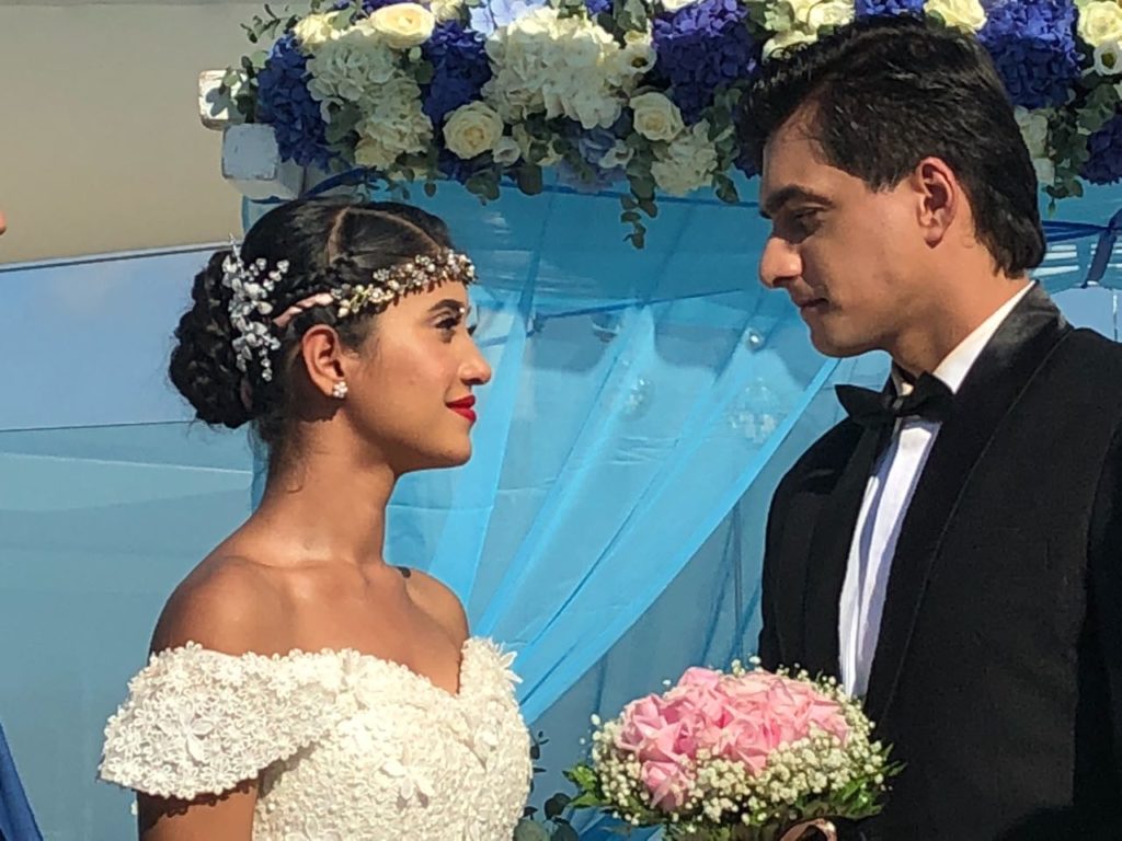 Kartik and Naira’s ‘romantic’ getaway in Greece - 0