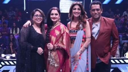 Legendary actress Rekha grace the set of Super Dancer Chapter 2