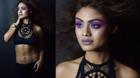 ‘Diva’ Sreejita De flaunts ‘neon-purple’ make-up in style!!