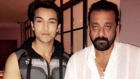 Rohit meets Sanjay Dutt in Jaipur while shooting for ‘Rishta Likhenge Hum Naya’