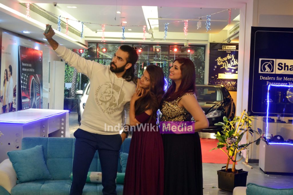 Karan V Grover and Rubina Dilaik’s candid moments on the set of Showbiz With Vahbiz - 5