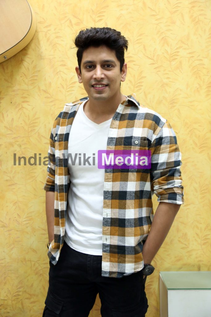 Khushwant Walia in IndianWikiMedia office - 1