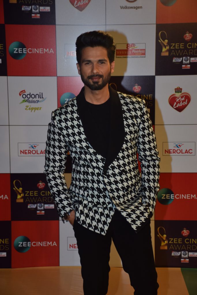 Celebs at Red Carpet: Zee Cine Awards 2018 - 20