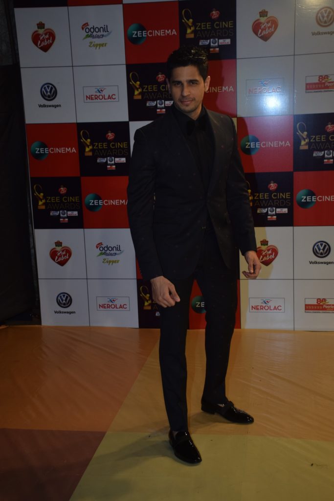 Celebs at Red Carpet: Zee Cine Awards 2018 - 22