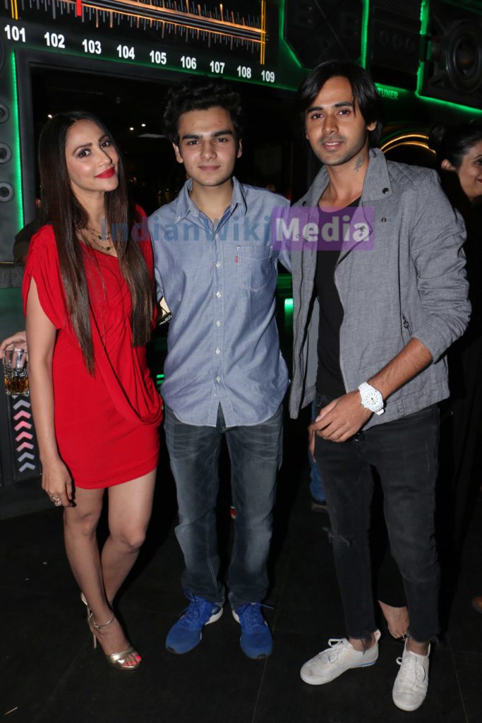 Celebs party hard at IndianWikiMedia X’mas Bash at Tipsy Gypsy - 58