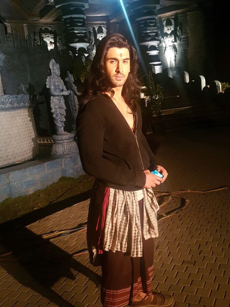 Bonfire on the sets of Porus - 4