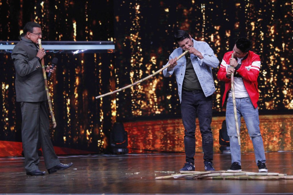 Bosco Martis along with Sairat star-cast on the sets of Dance India Dance 6 - 9