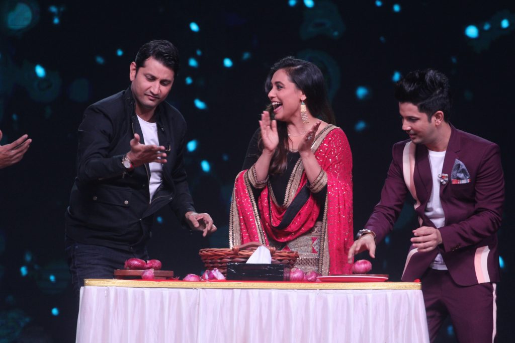 Rani Mukherjee promotes her movie on the sets of Dance India Dance 6 - 3