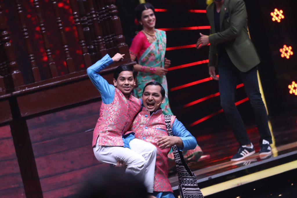 Daler Mehndi and Mika Singh on Super Dancer Chapter 2 - 7