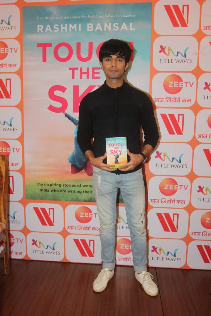 Manasi Salvi, Karan Jotwani and Sahil Uppal at a book launch - 5