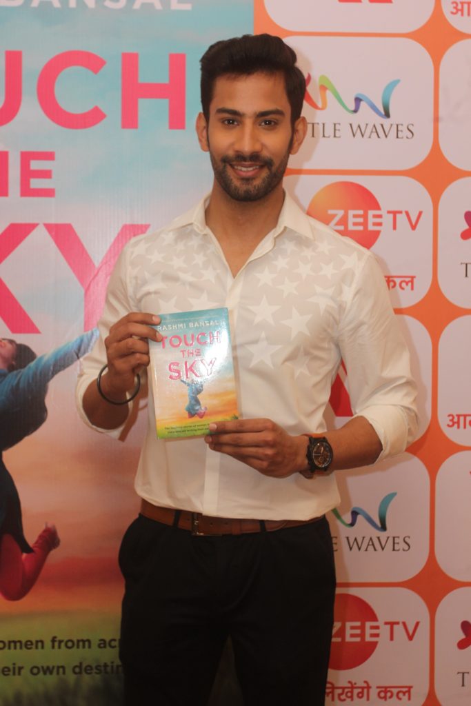 Manasi Salvi, Karan Jotwani and Sahil Uppal at a book launch - 4