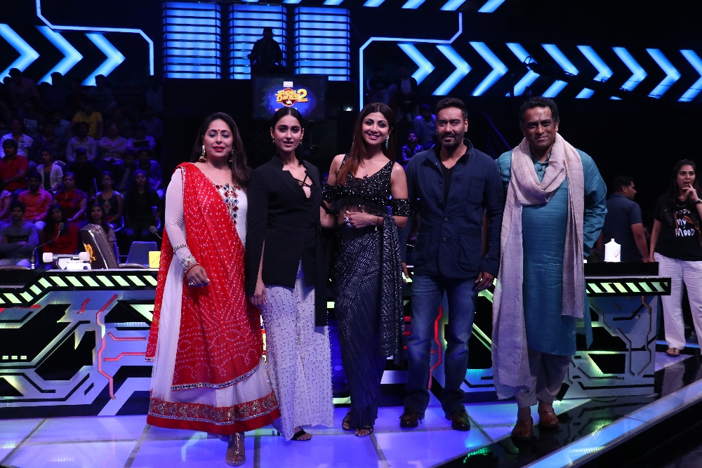 Super Dancer weekend episode with Ajay Devgn, Ileana D Cruz & Sunidhi Chauhan 1