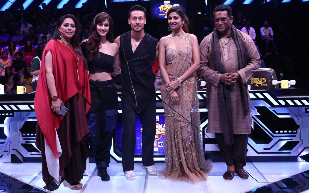 Super Dancer Chapter 2 brings in the Semi Finale episode with Baaghi 2 and Manish Paul - 0