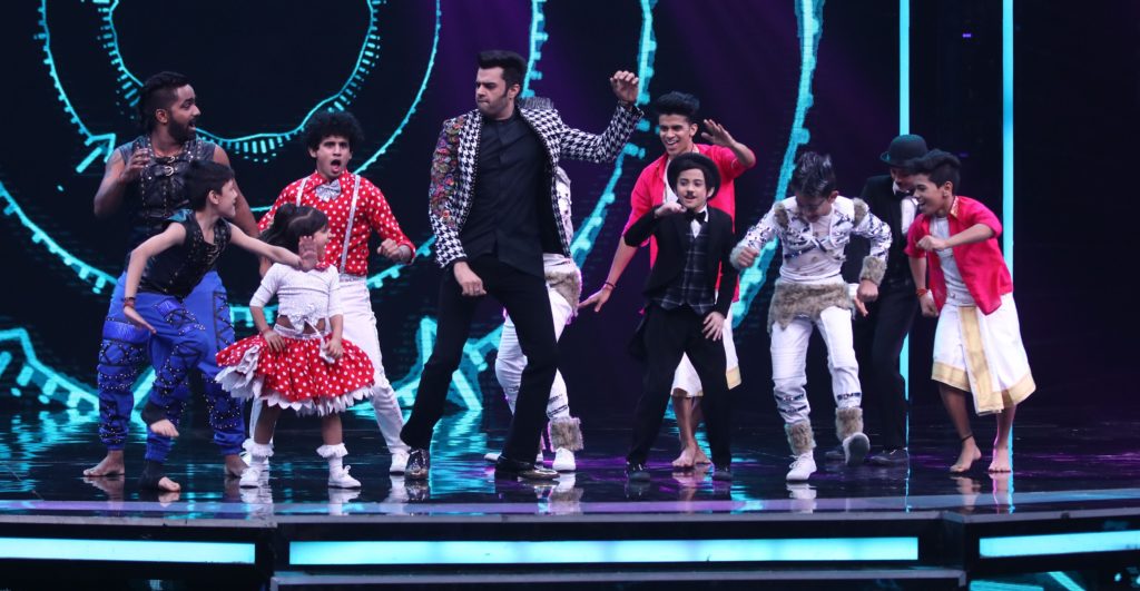 Super Dancer Chapter 2 brings in the Semi Finale episode with Baaghi 2 and Manish Paul - 1