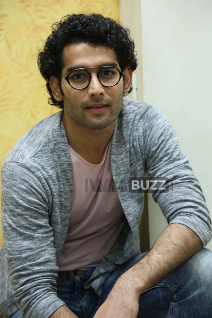 Priyanshu Jora poses after a fun LIVE chat with IWMBuzz - 4