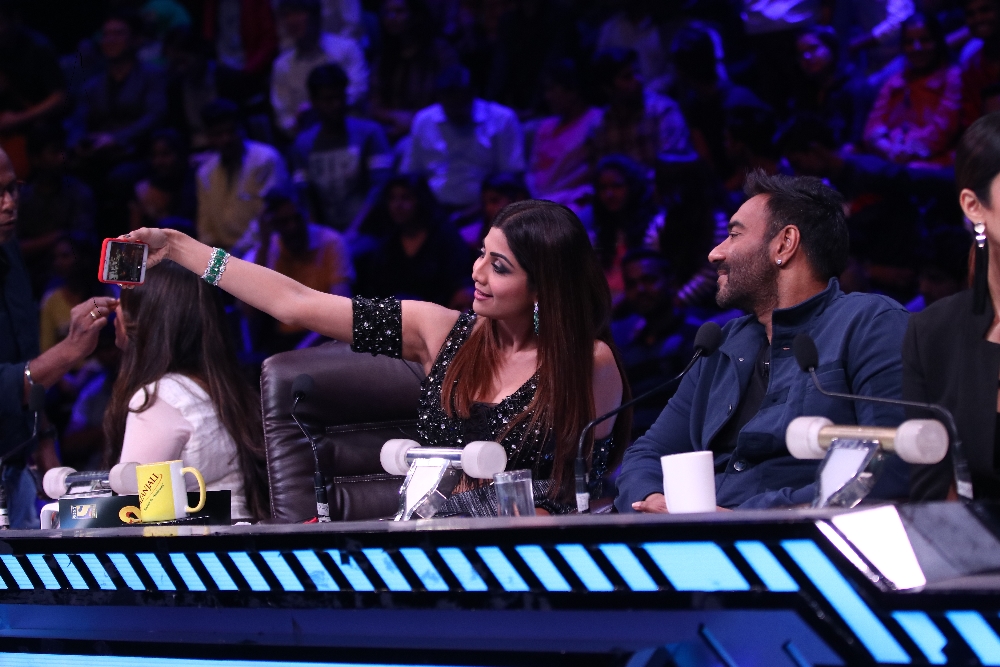 Super Dancer weekend episode with Ajay Devgn, Ileana D Cruz & Sunidhi Chauhan - 6