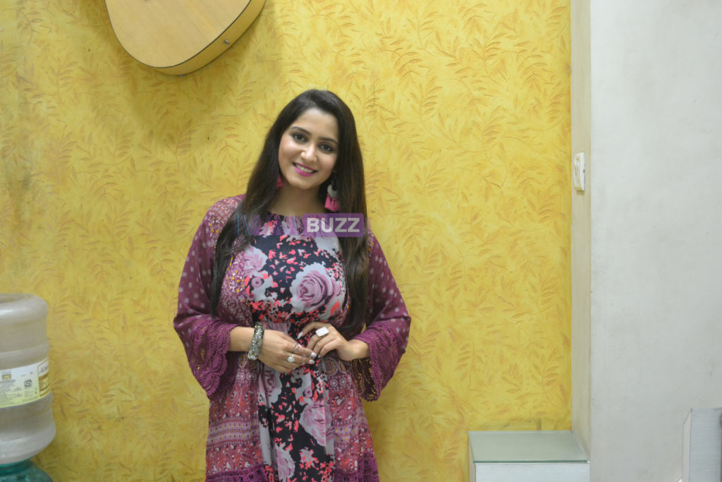 ‘Happy’ Srishti Jain post interacting with fans on IWMBuzz Live - 4