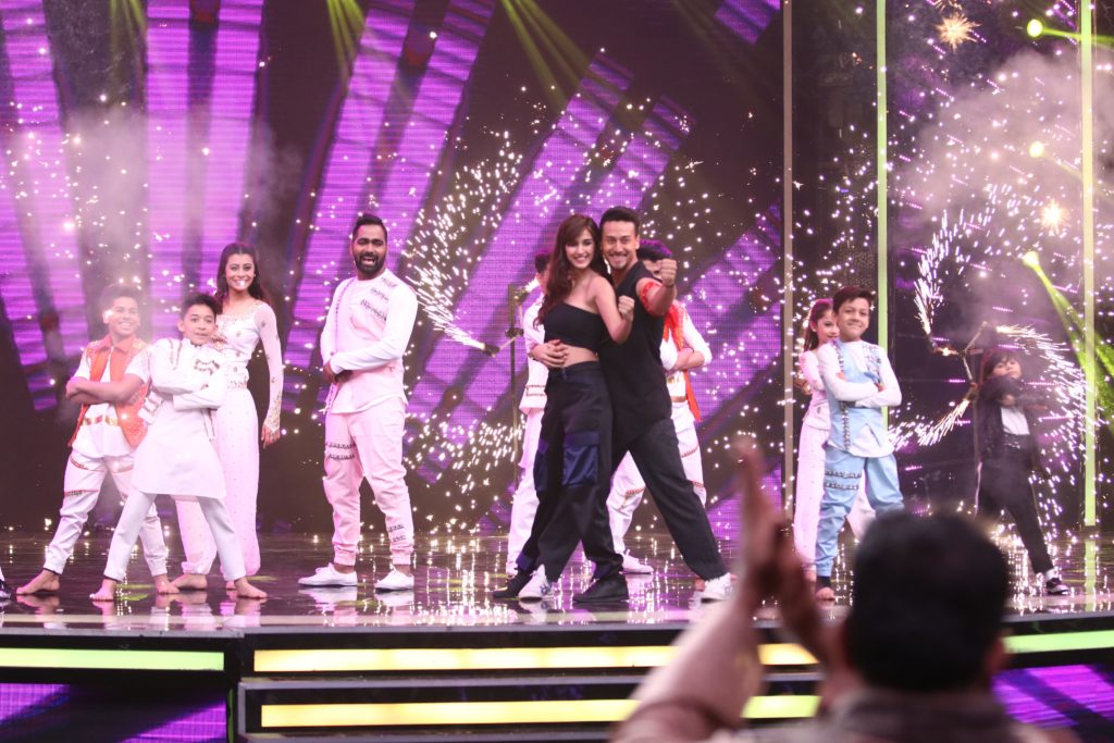 Super Dancer Chapter 2 brings in the Semi Finale episode with Baaghi 2 and Manish Paul - 5