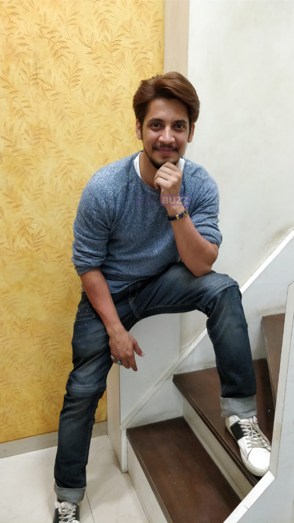 Ayyaz Ahmed poses after a fun LIVE chat with IWMBuzz - 0