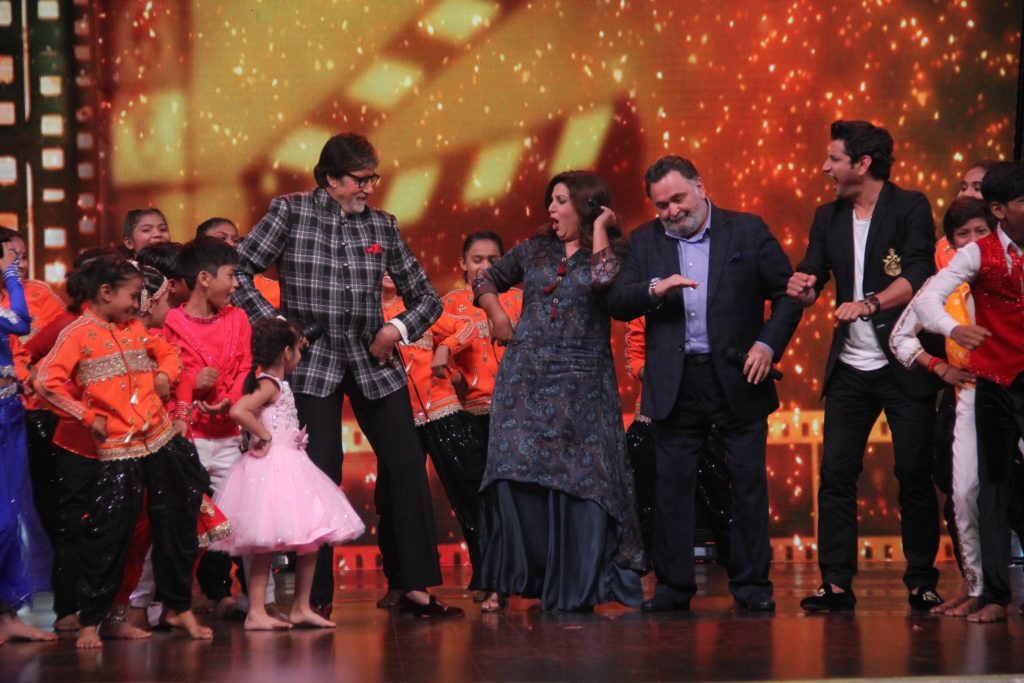 Amitabh Bachchan and Rishi Kapoor on the sets of DID Li’l Masters - 2