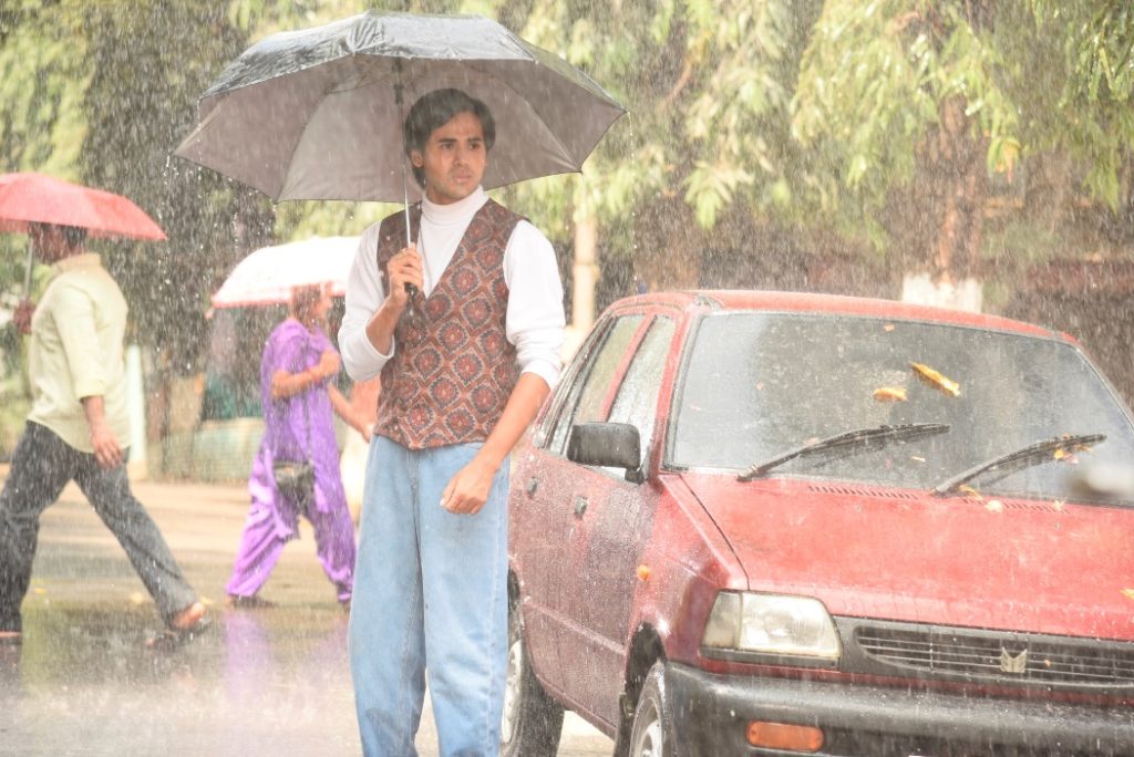 Sameer and Naina reminiscing their rain romance in Yeh Un Dinon Ki Baat Hai - 0