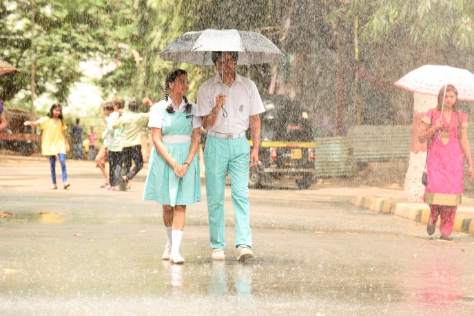 Sameer and Naina reminiscing their rain romance in Yeh Un Dinon Ki Baat Hai - 5