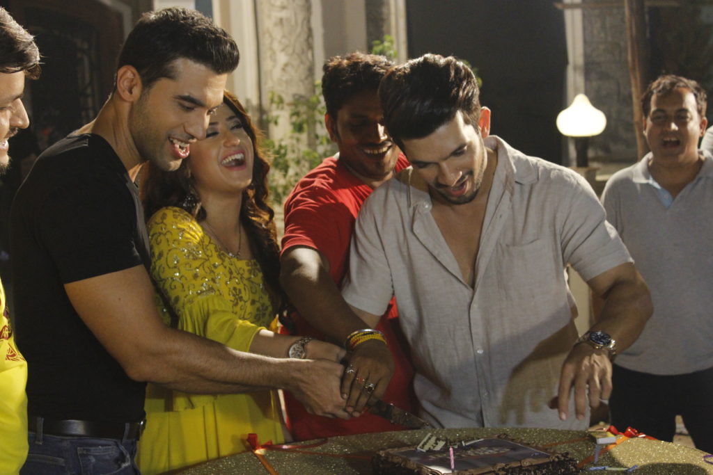 Ishq Mein Marjawaan celebrates the 200 episode milestone - 3