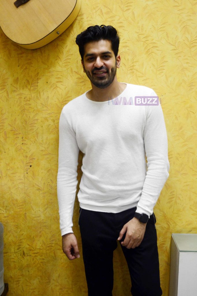 Rohan Gandotra poses after a fun LIVE chat with IWMBuzz - 4