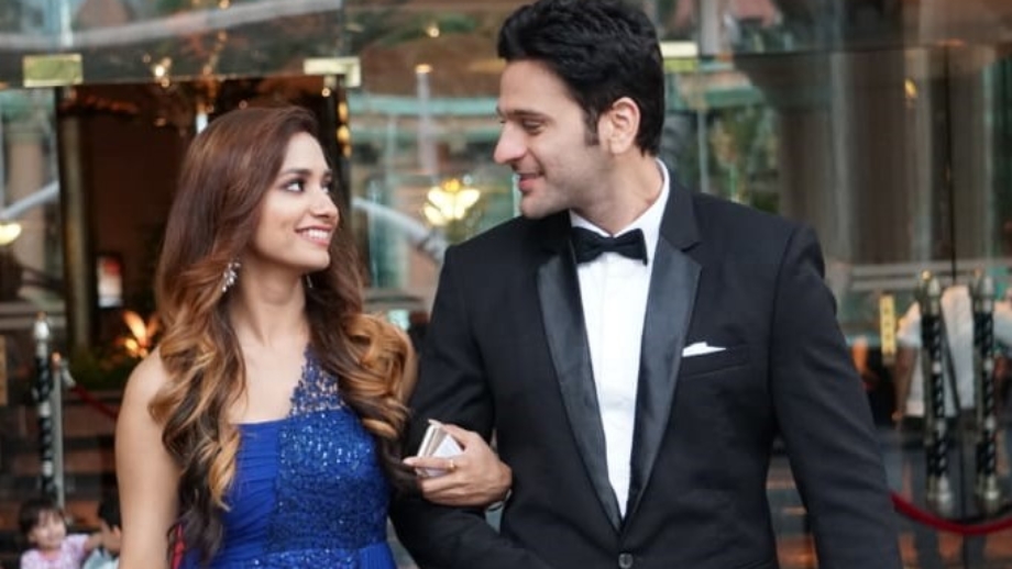 Akhilesh and Ira to face hurdles in Malaysia in &TV’s Meri Hanikarak Biwi 1