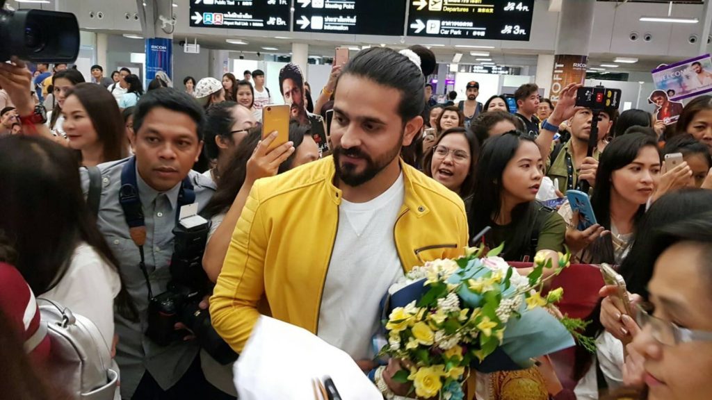 Ashish Sharma and Archana Taide get a warm welcome at Bangkok airport - 0