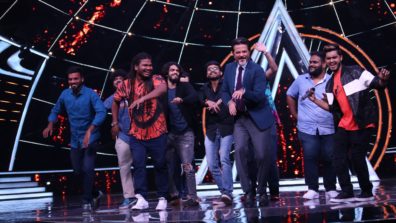 Fanney Khan Team grooves to the tunes of Indian Idol 10 contestants