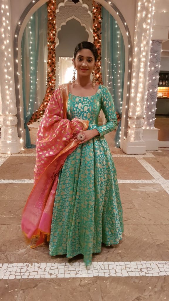 Yeh Rishta Kya Kehlata Hai Mehendi Function Pics - 3