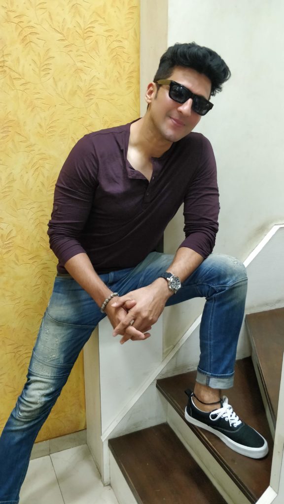 Manish Raisinghan poses after a fun LIVE chat with IWMBuzz - 0