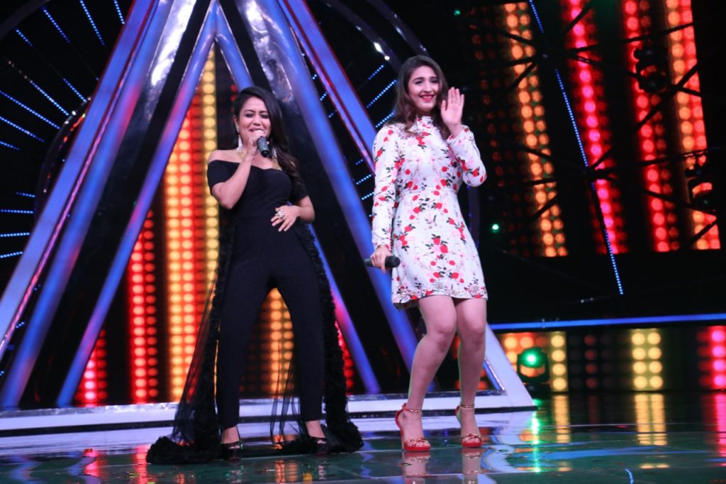 Sonakshi Sinha, Jassi Gill, John Abraham and Manoj Bajpai on Indian Idol 10 - 6