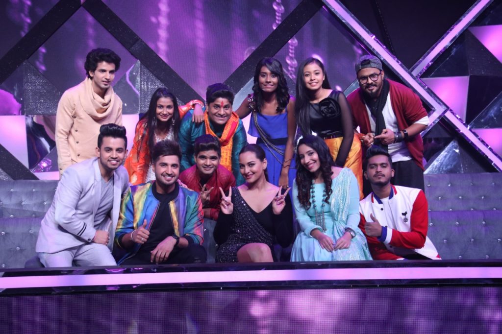 Sonakshi Sinha, Jassi Gill, John Abraham and Manoj Bajpai on Indian Idol 10 - 12