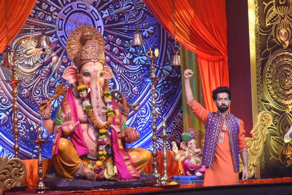 I am super excited to perform at ‘Adbhut Ganesh Utsav’: Nakuul Mehta