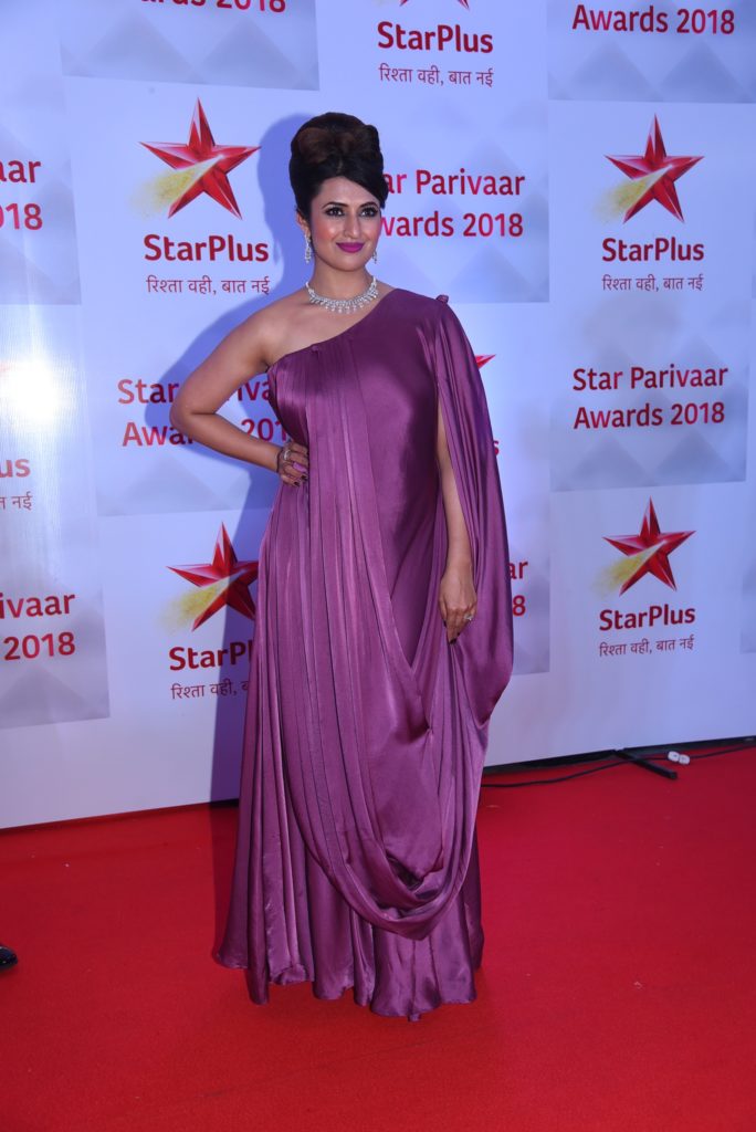 Celebs at Red Carpet: Star Parivaar Awards 2018 - 11