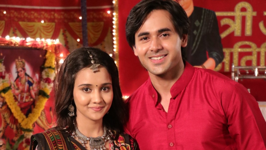 Sameer-Naina enjoy Navratri festival in Yeh Un Dinon Ki Baat Hai