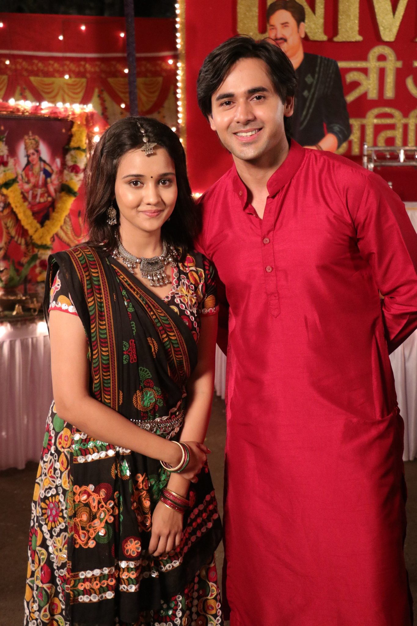 Sameer-Naina enjoy Navratri festival in Yeh Un Dinon Ki Baat Hai