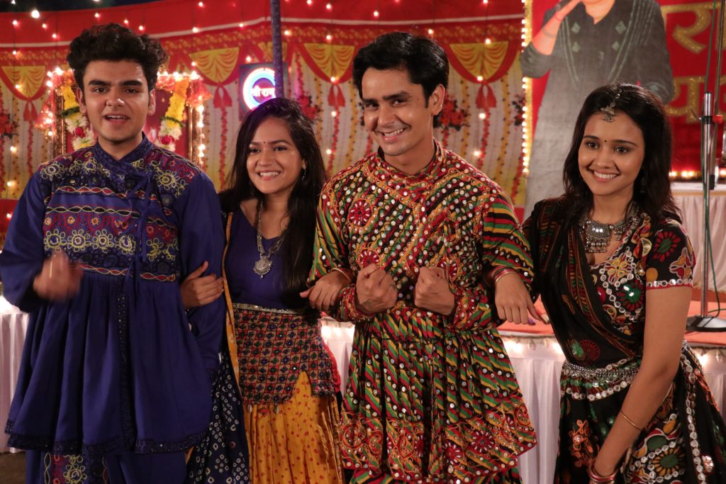 Sameer-Naina enjoy Navratri festival in Yeh Un Dinon Ki Baat Hai - 3