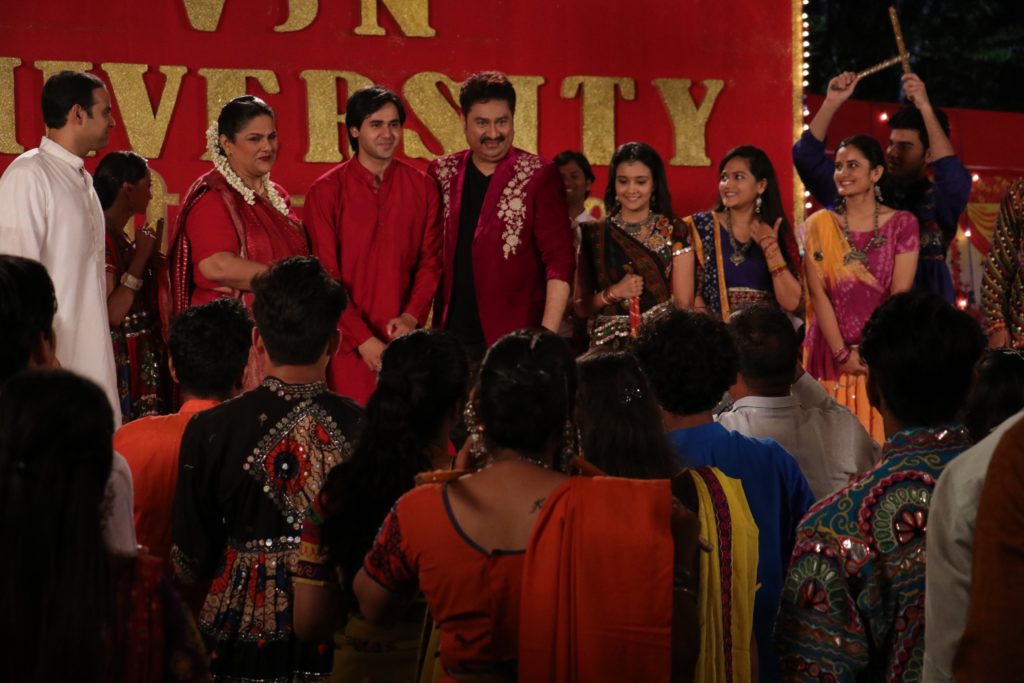 Sameer-Naina enjoy Navratri festival in Yeh Un Dinon Ki Baat Hai - 1