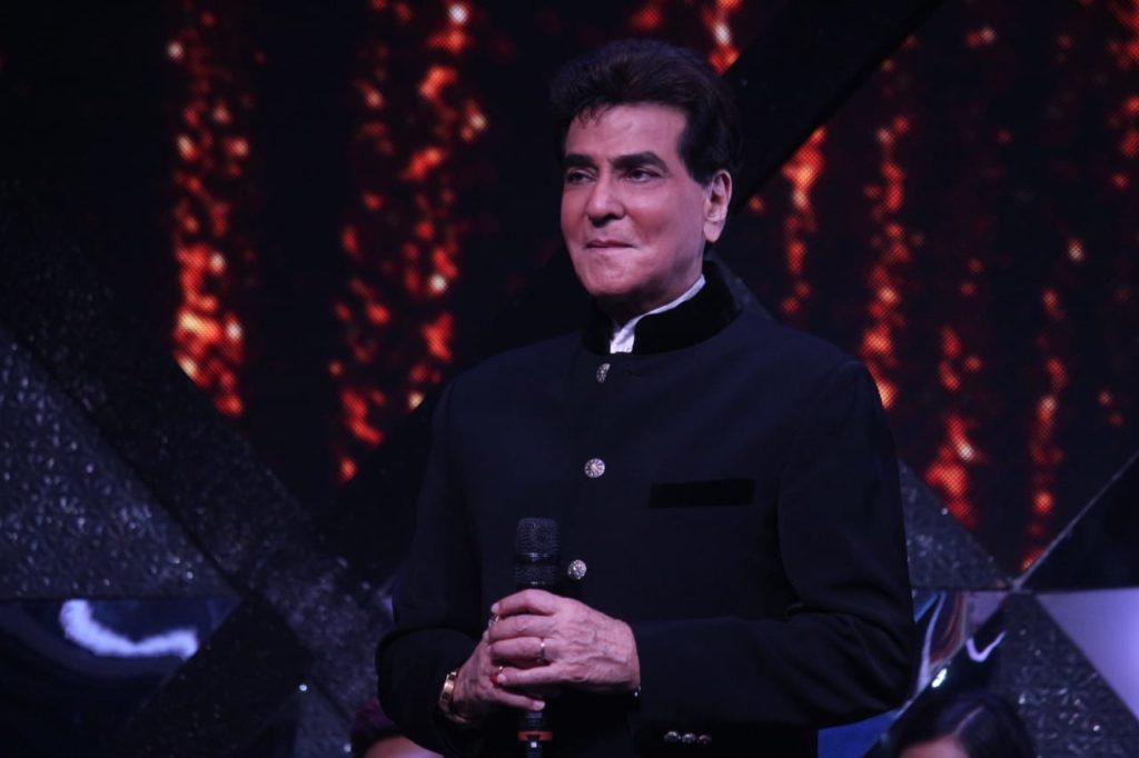 Superstar Jeetendra on Indian Idol 10 - 4