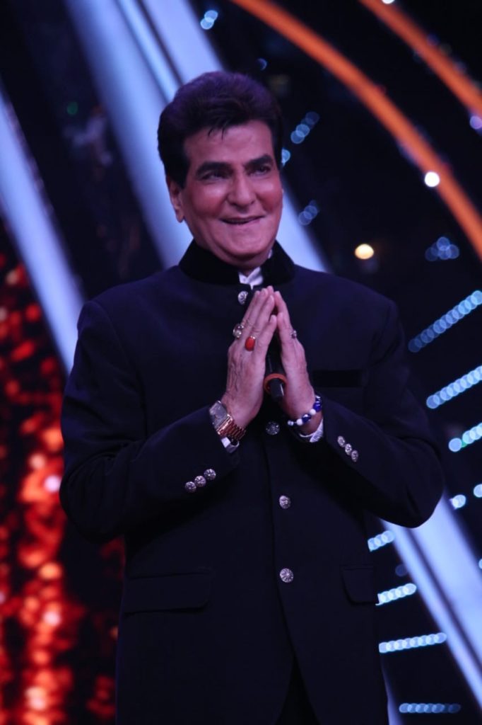 Superstar Jeetendra on Indian Idol 10 - 3