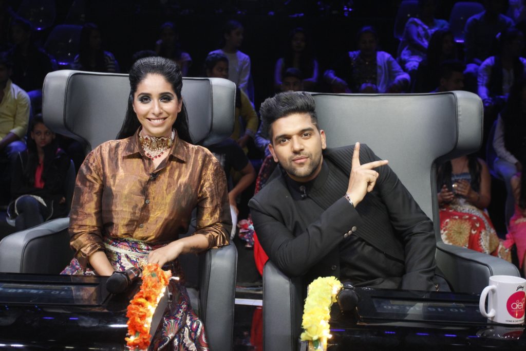 Celebration time in &TV’s Love Me India - 12