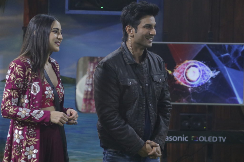 Sara Ali Khan and Sushant Singh Rajput meet Salman Khan in Bigg Boss 12 – Weekend Ka Vaar - 0