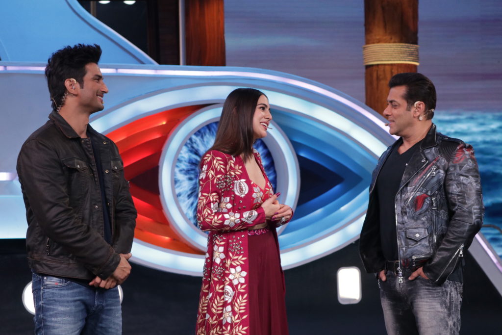 Sara Ali Khan and Sushant Singh Rajput meet Salman Khan in Bigg Boss 12 – Weekend Ka Vaar - 5