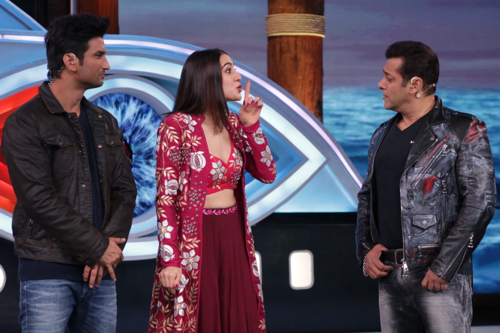 Sara Ali Khan and Sushant Singh Rajput meet Salman Khan in Bigg Boss 12 – Weekend Ka Vaar - 9