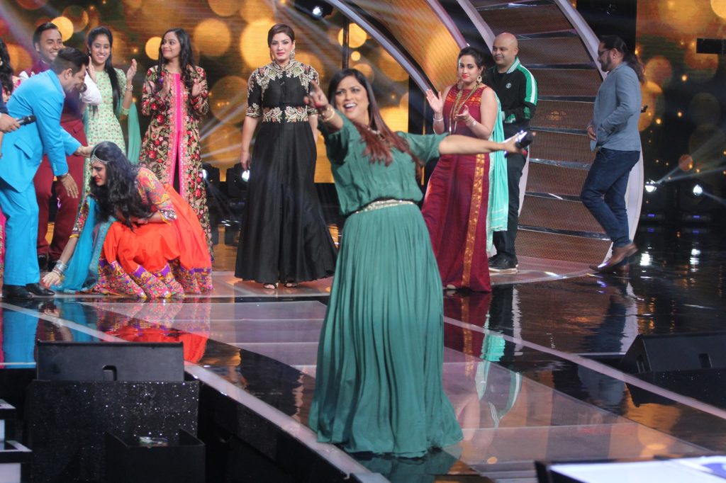 Raveena Tondon and Udit Narayan on Zee TV’s Sa Re Ga Ma Pa - 12